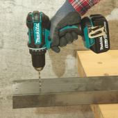 Дрель-шуруповерт Makita DDF482Z аккум. патрон:быстрозажимной от магазина РЭССИ