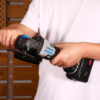 Углошлифовальная машина Deko DKAG20 PRO 9000об/мин рез.шпин.:M14 d=125мм (085-1073) от магазина РЭССИ