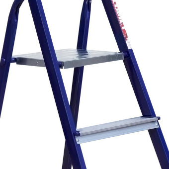 Стальная стремянка Алюмет  6 ступеней. Серия М8406 от магазина РЭССИ