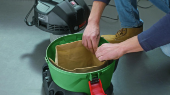 Строительный пылесос Bosch UniversalVac15 1000Вт (уборка: сухая/влажная) зеленый от магазина РЭССИ