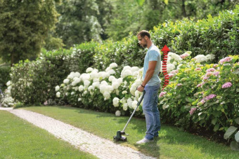Триммер электрический Bosch UniversalGrassCut 18 Li аккум. разбор.штан. реж.эл.:леска от магазина РЭССИ