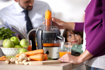 Соковыжималка центробежная Philips HR1832/00 500Вт рез.сок.:500мл. черный от магазина РЭССИ