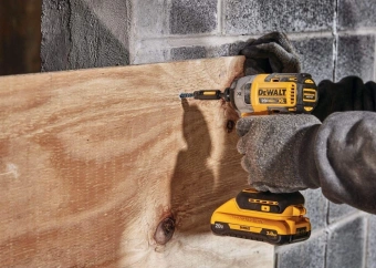 Дрель-шуруповерт DeWalt DCF887D2-QW 400Вт аккум. патрон:быстрозажимной от магазина РЭССИ