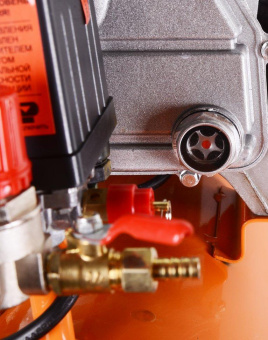 Компрессор поршневой Вихрь КМП-24/230АМ масляный 230л/мин 24л 1600Вт оранжевый от магазина РЭССИ