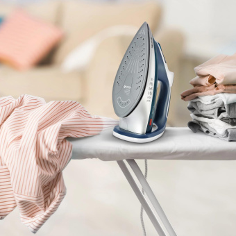 Утюг Vitek VT-8306 2400Вт белый/зеленый от магазина РЭССИ