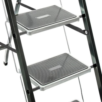 Стремянка Zalger Jet Black 3 широкие ступени с ковриком сталь 9910-3 от магазина РЭССИ