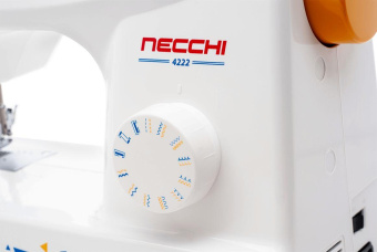 Швейная машина Necchi 4222 белый от магазина РЭССИ