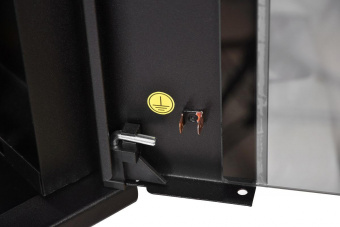 Шкаф коммутационный ЦМО (ШРН-М-9.650.1) настенный 9U 600x650мм пер.дв.металл направл.под закл.гайки 50кг серый 581мм 22кг 180град. 480мм IP20 сталь от магазина РЭССИ