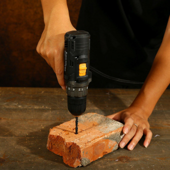 Дрель-шуруповерт Deko GCD12DU3 SET6 аккум. патрон:быстрозажимной (кейс в комплекте) (063-4007) от магазина РЭССИ