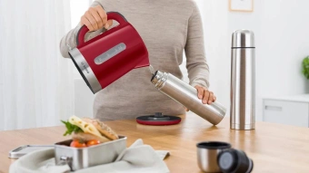 Чайник электрический Bosch TWK6A514 1.7л. 2200Вт красный корпус: пластик от магазина РЭССИ