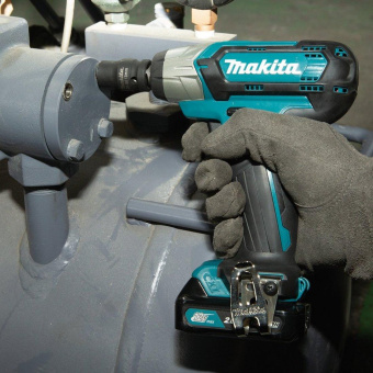 Гайковерт Makita TW141DZ аккум. патрон:квад.1/2" от магазина РЭССИ