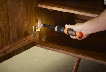 Отвертка аккум. Black+Decker BCF601C-XJ батар. патрон:держатель бит (кейс в комплекте) от магазина РЭССИ