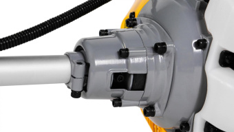 Триммер бензиновый Champion T444S-2 1600Вт 2.2л.с. неразбор.штан. реж.эл.:леска/нож от магазина РЭССИ