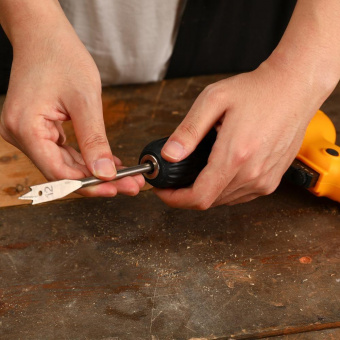 Дрель Deko DKSD400W 400Вт патрон:быстрозажимной реверс (063-4086) от магазина РЭССИ