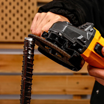 Углошлифовальная машина Deko DKAG1200 1200Вт 12000об/мин рез.шпин.:M14 d=125мм (085-1008) от магазина РЭССИ