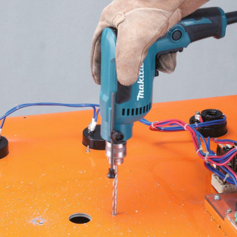 Дрель безударная Makita DP2010 370Вт ключевой реверс от магазина РЭССИ