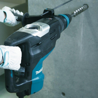 Перфоратор Makita HR5202C патрон:SDS-max уд.:19.1Дж 1510Вт (кейс в комплекте) от магазина РЭССИ