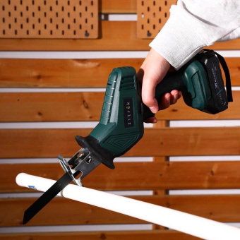 Сабельная пила Zitrek ZKRS20 PRO аккум. 1500ход/мин ДА (085-1316) от магазина РЭССИ