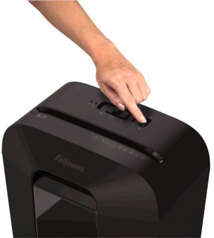 Шредер Fellowes PowerShred LX70 черный (секр.P-4) перекрестный 11лист. 18лтр. скрепки скобы пл.карты от магазина РЭССИ