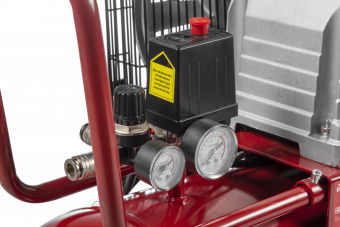 Компрессор поршневой Elitech КПР 100/360/2.2 масляный 320л/мин 100л 2200Вт красный/черный от магазина РЭССИ