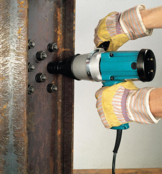 Электрический ударный гайковерт Makita 6906 от магазина РЭССИ