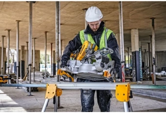 Стойка для торц.пил DeWalt DE7033 серебристый от магазина РЭССИ