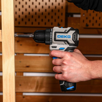 Дрель-шуруповерт Deko Loner 12V PRO аккум. патрон:быстрозажимной (кейс в комплекте) (085-1011) от магазина РЭССИ