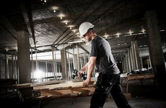 Дрель-шуруповерт Makita DDF484RME аккум. патрон:быстрозажимной (кейс в комплекте) от магазина РЭССИ