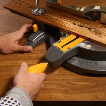 Торцовочная пила Deko DKMS2000-255 Laser 2000Вт 5000об/мин d=255мм от магазина РЭССИ