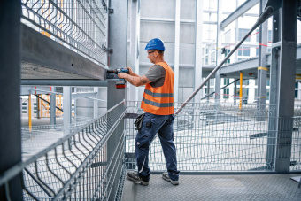 гайковерт Bosch GDS 18V-1050 аккум. патрон:квад.3/4" (кейс в комплекте) (06019J8522) от магазина РЭССИ