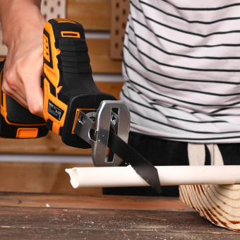 Сабельная пила Deko DKRS20-Li-ion аккум. 3000ход/мин ДА (085-1070) от магазина РЭССИ