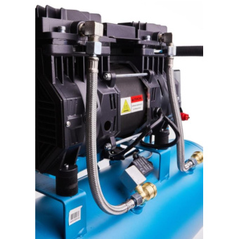 Компрессор поршневой Sturm! AC93224OL безмасляный 240л/мин 24л 1500Вт синий от магазина РЭССИ