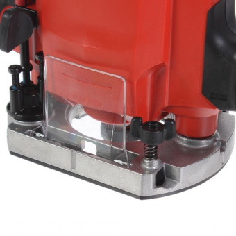 Фрезер Makita M3601 900Вт 27000об/мин макс.ход:35мм от магазина РЭССИ