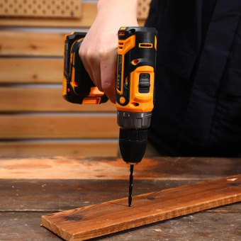 Дрель-шуруповерт Deko DKCD20FU-Li аккум. патрон:быстрозажимной (063-4149) от магазина РЭССИ