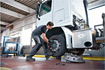 Гайковерт Bosch GDS 18V-1000 carton аккум. патрон:квад.1/2" (06019J8300) от магазина РЭССИ