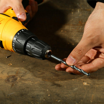 Дрель-шуруповерт Deko DKD450 450Вт патрон:быстрозажимной (063-4280) от магазина РЭССИ