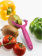 Картинка Овощечистка для овощей и фруктов Victorinox Tomato and Kiwi розовый (7.6079.5) от магазина РЭССИ Овощечистка для овощей и фруктов Victorinox Tomato and Kiwi розовый (7.6079.5) от магазина РЭССИ
