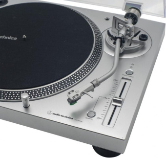 Проигрыватель винила Audio-Technica AT-LP120XUSB ручной серебристый от магазина РЭССИ