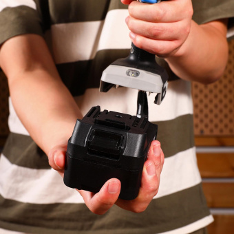 Батарея аккумуляторная Deko UNV4.0 STD 20В 4Ач Li-Ion (063-4494) от магазина РЭССИ