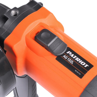 Углошлифовальная машина Patriot Optima AG 132L 750Вт 11000об/мин рез.шпин.:M14 d=125мм (110301132) от магазина РЭССИ