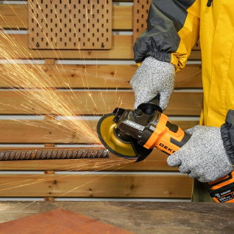 Углошлифовальная машина Deko DKAG20-125 без АКБ и ЗУ 8500об/мин рез.шпин.:M14 d=125мм (063-2155) от магазина РЭССИ