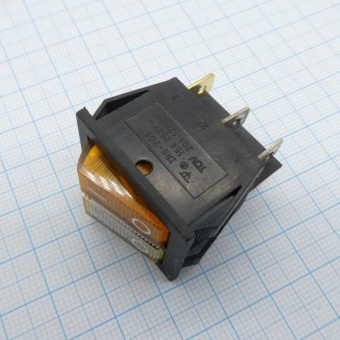 SWR 2101-1A3 W+Y/B IRS от магазина РЭССИ