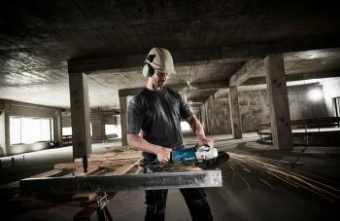 Углошлифовальная машина Makita GA9020SFK 2200Вт 6600об/мин рез.шпин.:M14 d=230мм от магазина РЭССИ