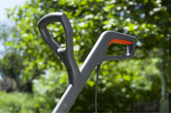 Триммер электрический Gardena SmallCut 300/23 300Вт разбор.штан. реж.эл.:леска от магазина РЭССИ