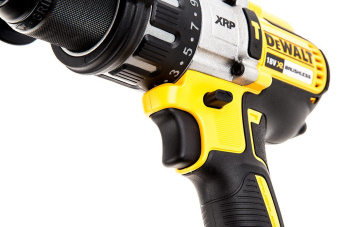 Дрель-шуруповерт DeWalt DCD996P2-QW аккум. патрон:быстрозажимной (кейс в комплекте) от магазина РЭССИ