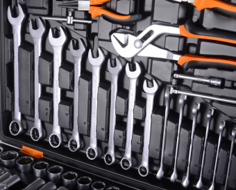 Набор инструментов Вихрь 73/6/7/9 151 предмет (жесткий кейс) от магазина РЭССИ