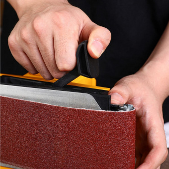 Ленточная шлифовальная машина Deko DKBS1300 1300Вт (ширина ленты 75мм) от магазина РЭССИ