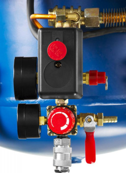 Компрессор поршневой Зубр Профессионал ЗКПМ-440-50-Р-2.2 масляный 440л/мин 50л 2200Вт от магазина РЭССИ