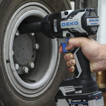 Гайковерт Deko DKIS20FU-Li серый/черный от магазина РЭССИ