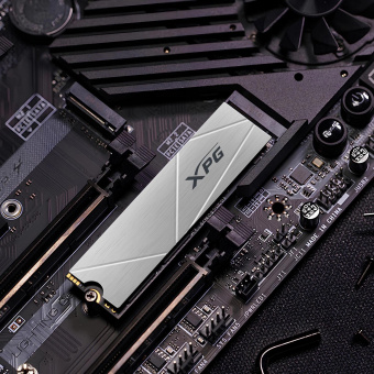 Накопитель SSD A-Data PCIe 4.0 x4 512GB AGAMMIXS60-512G-CS Gammix S60 XPG M.2 2280 от магазина РЭССИ